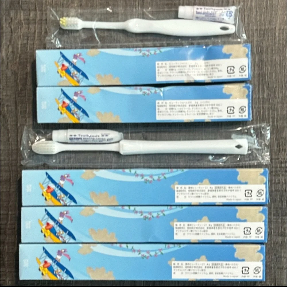 New Set of 5 Tokyo Disney Toothbrush & Toothpaste Kits